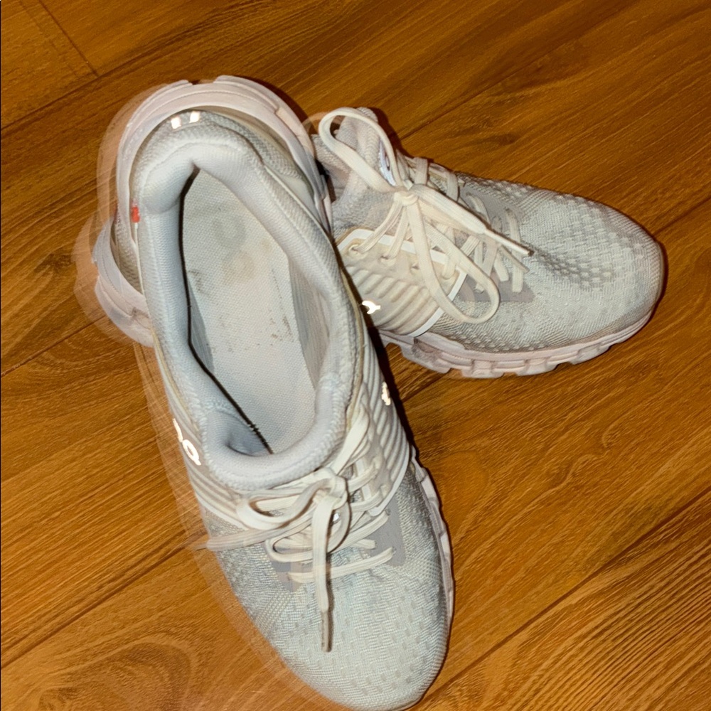 Women's Athletic Shoes in Light Gray - Picture 6 of 6